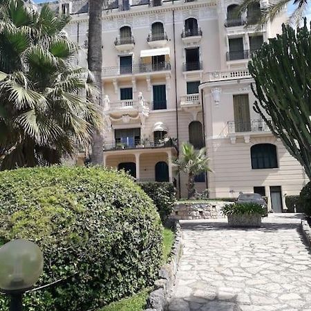 La Casa Di Anna, In Palazzina Liberty Fronte Parco Apartment Bordighera Luaran gambar